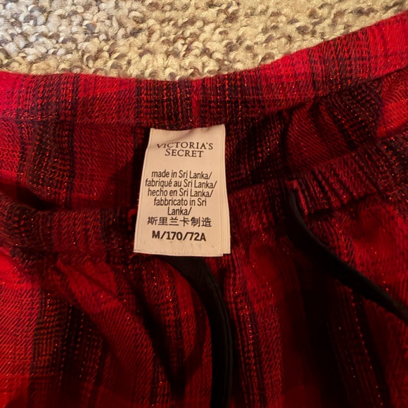 Victoria's Secret Women's Red Plaid Pajama Set - Picture 6 of 6